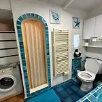 Petite Maison Independante *