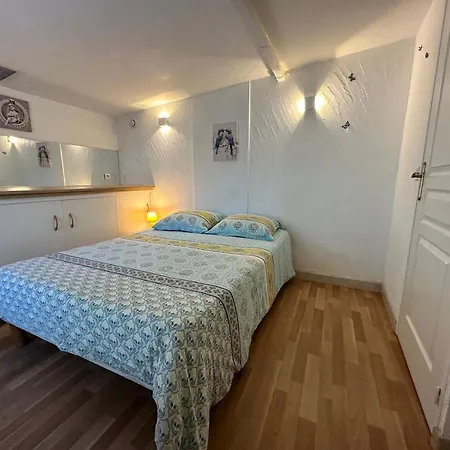 Holiday home Petite Maison Independante