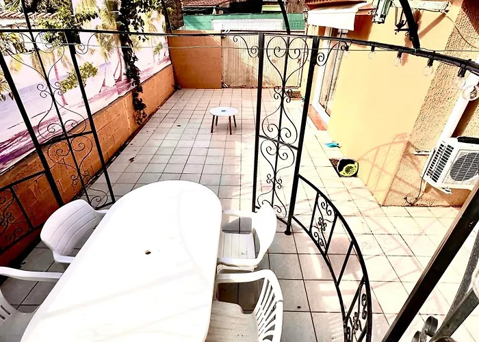 Petite Maison Independante Semesterbostad Cagnes-sur-Mer